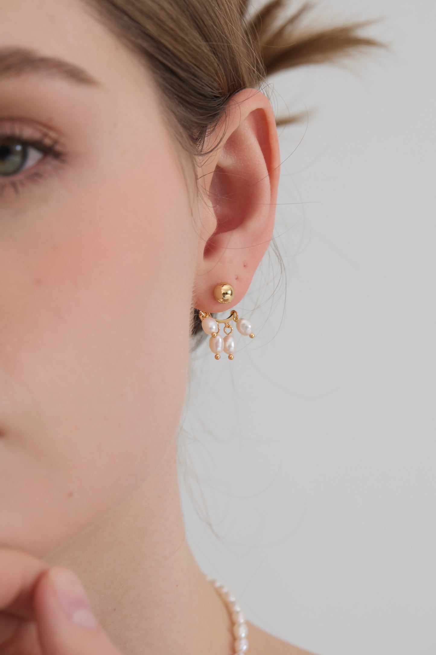 Elegant Fan-shaped Pearl Earrings