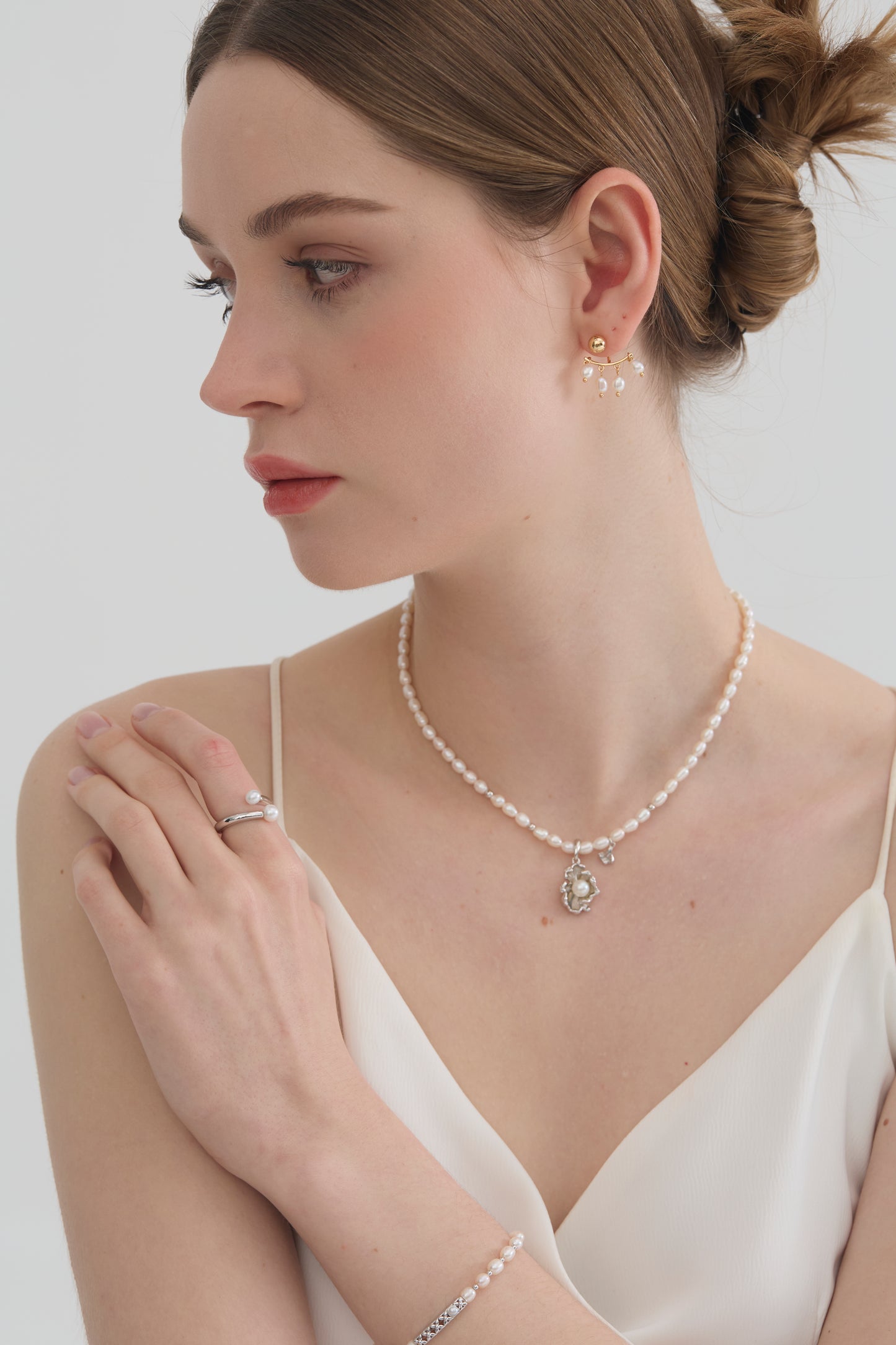 Elegant Fan-shaped Pearl Earrings