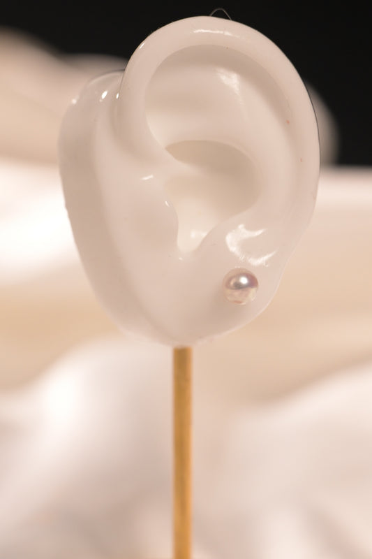 'Little Lightbulb' Akoya Pearl Stud Earrings