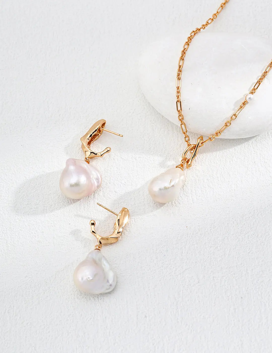 Exaggerated Baroque Earrings Synichoe