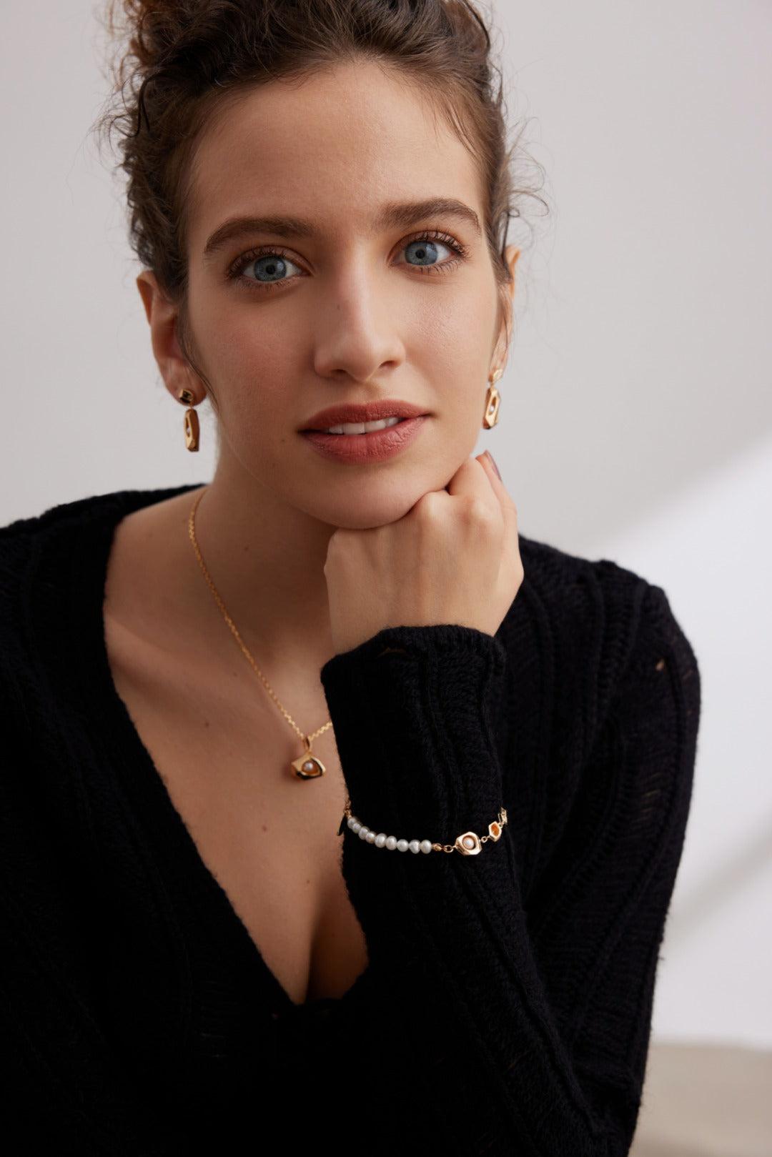Euclid Cage Pearl Bracelet