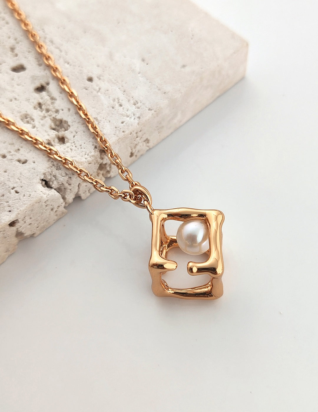 Cube Cage Pearl Necklace