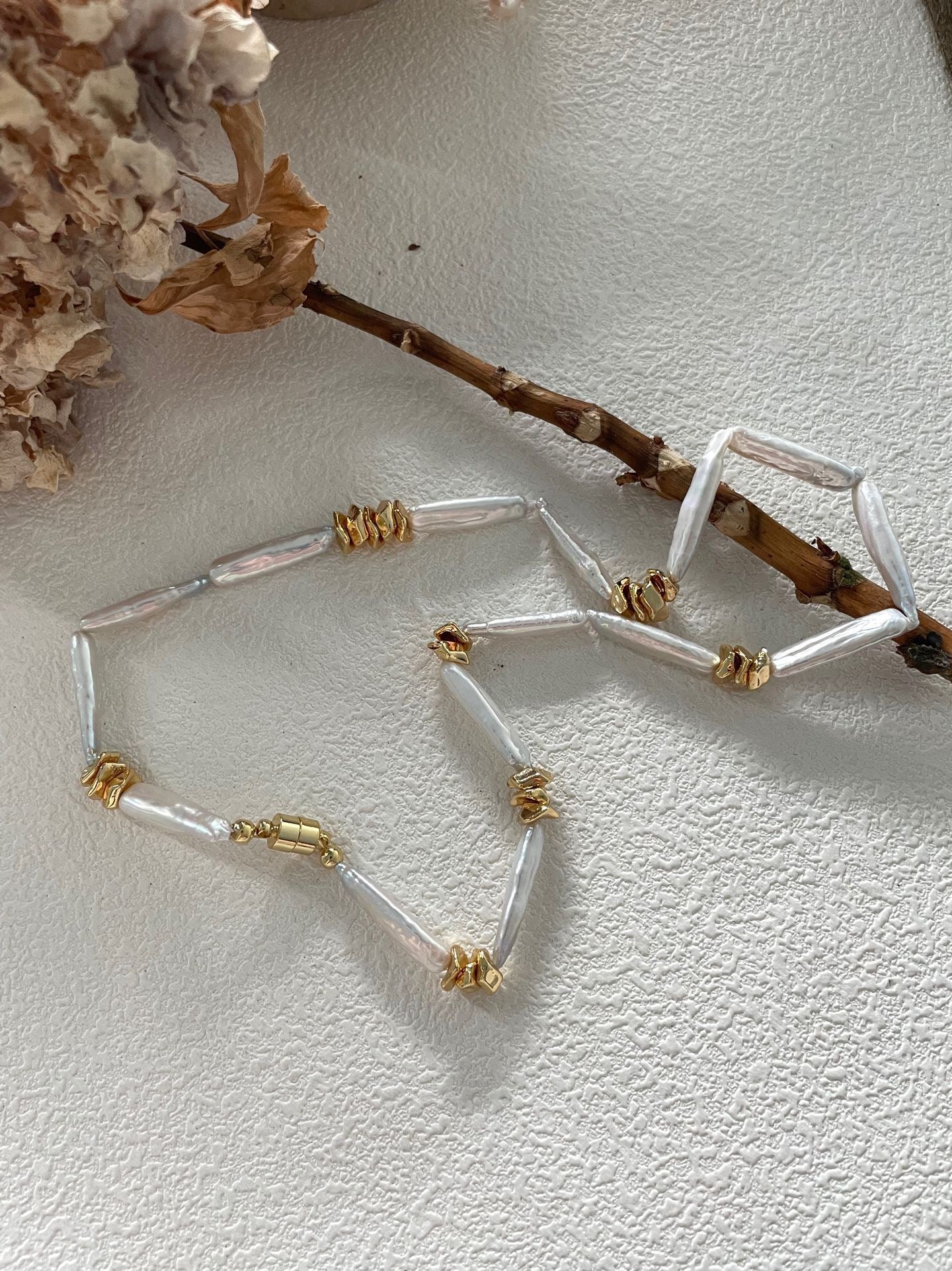 Metal Baroque Necklace