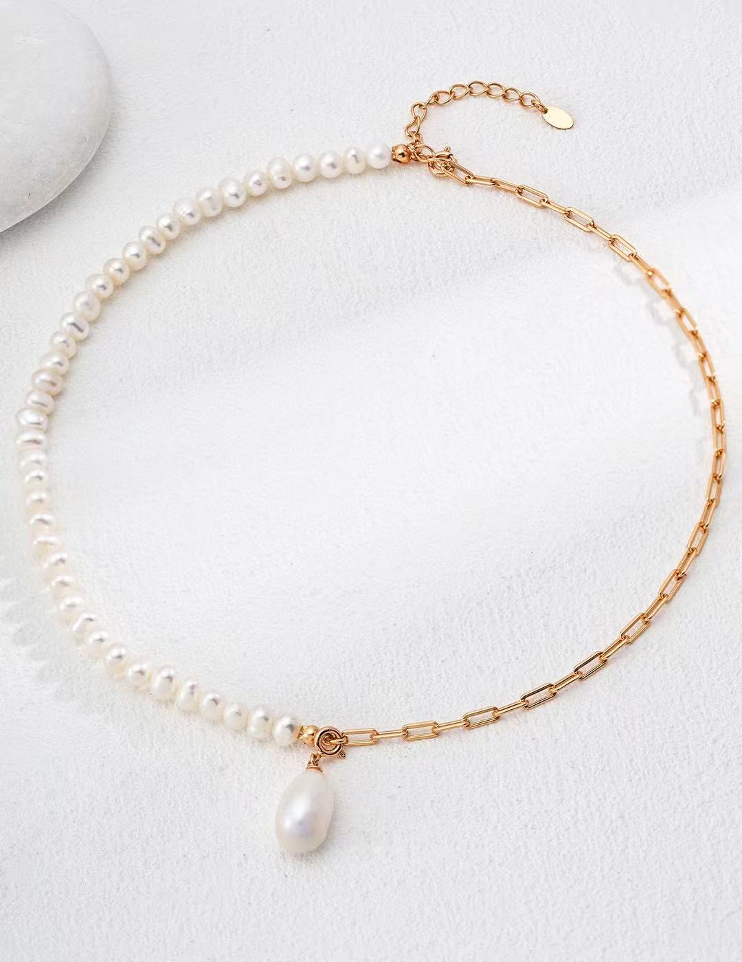 Pendant Pearl Half Necklace