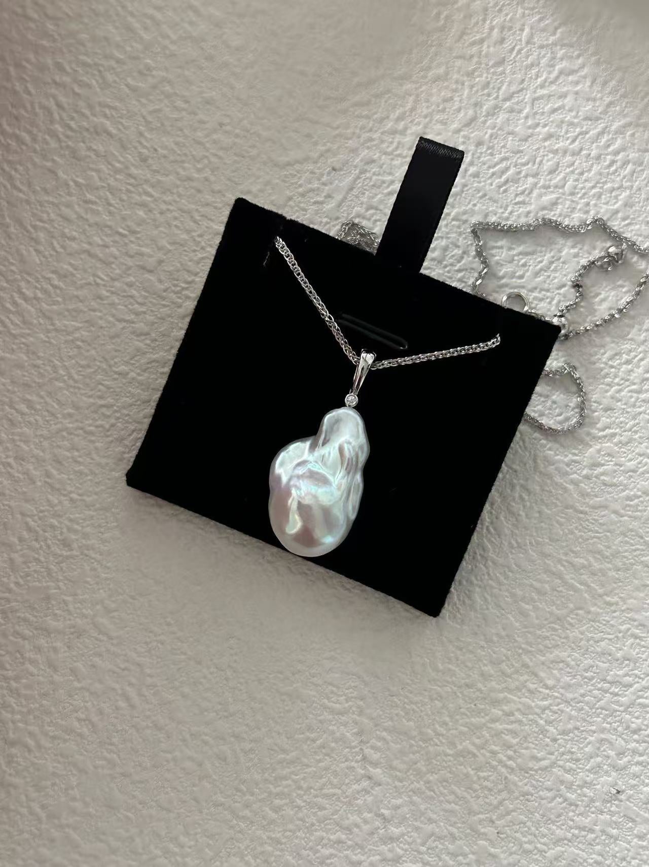 Cold Light Plating Classic Collection Baroque Pendant