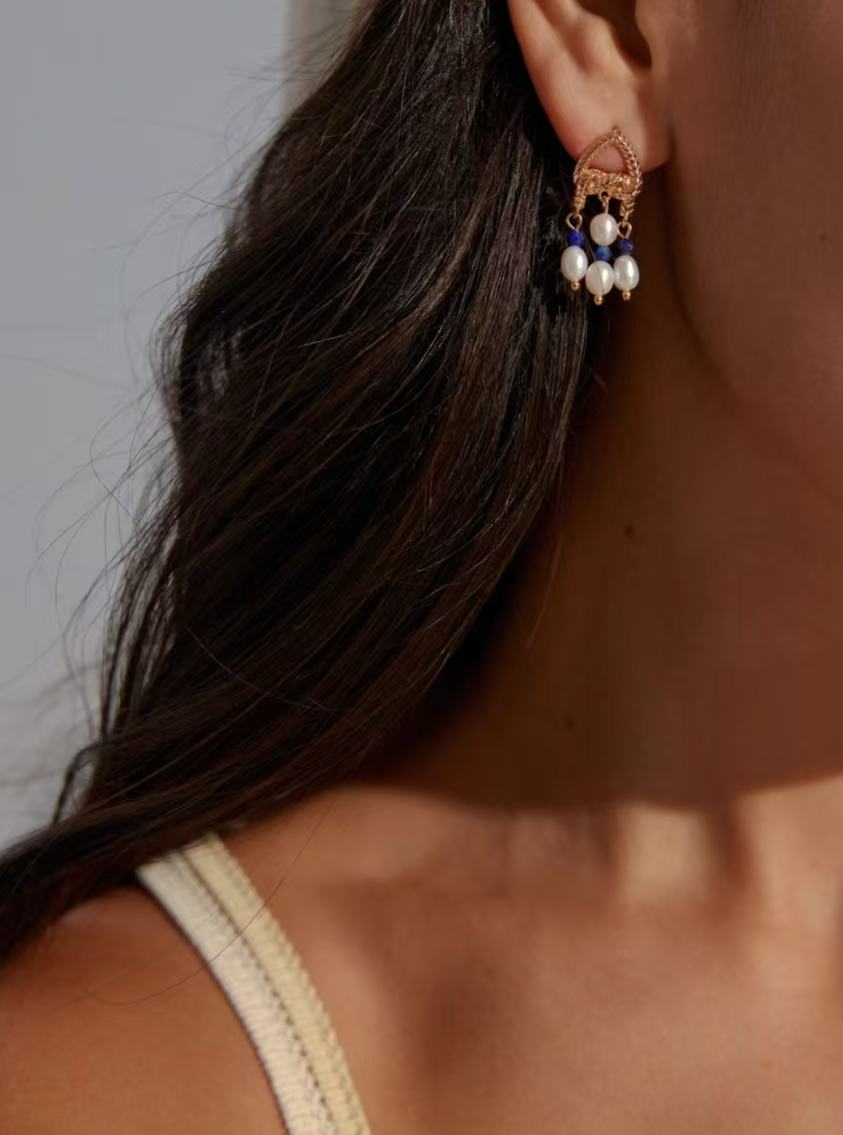 Knotting Pearl & Lapis lazuli Earring