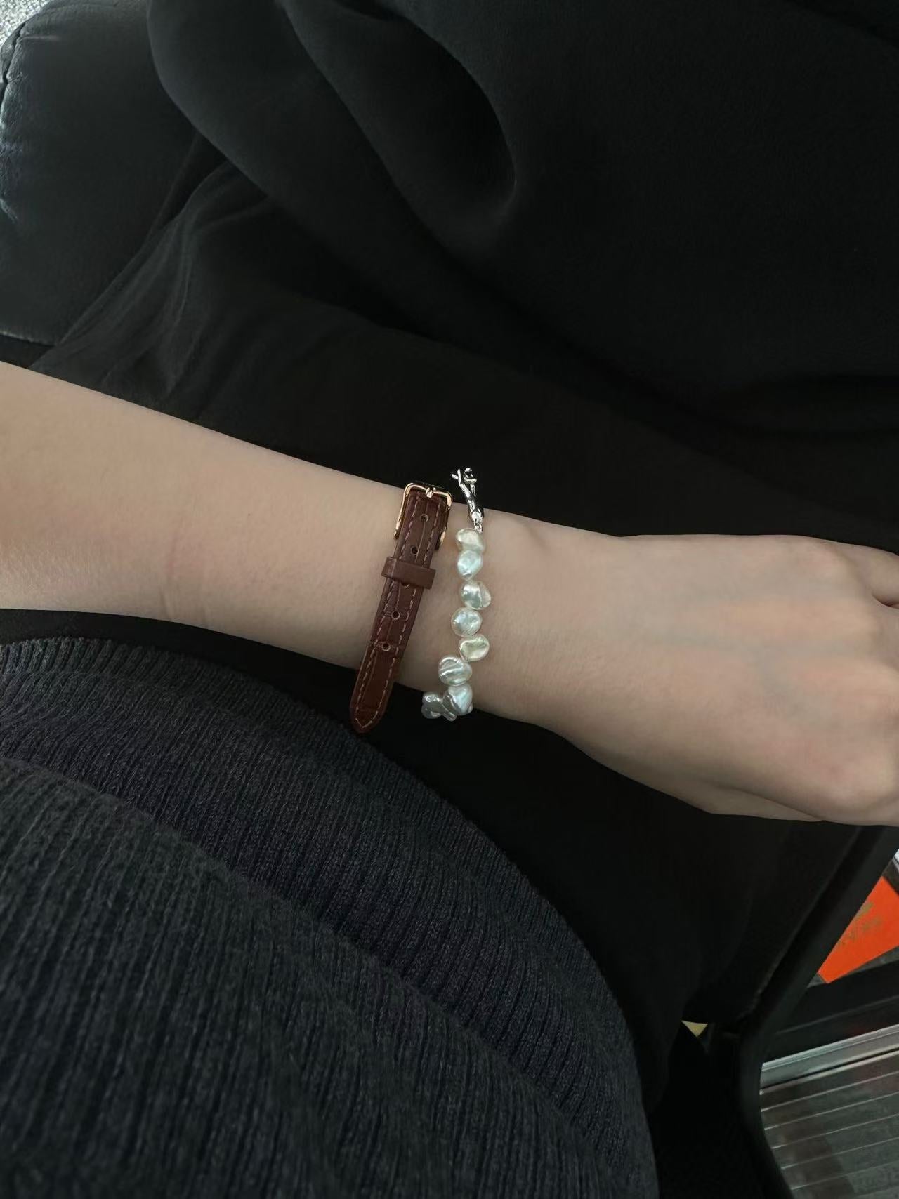Silver Loop Petal Pearl Bracelet
