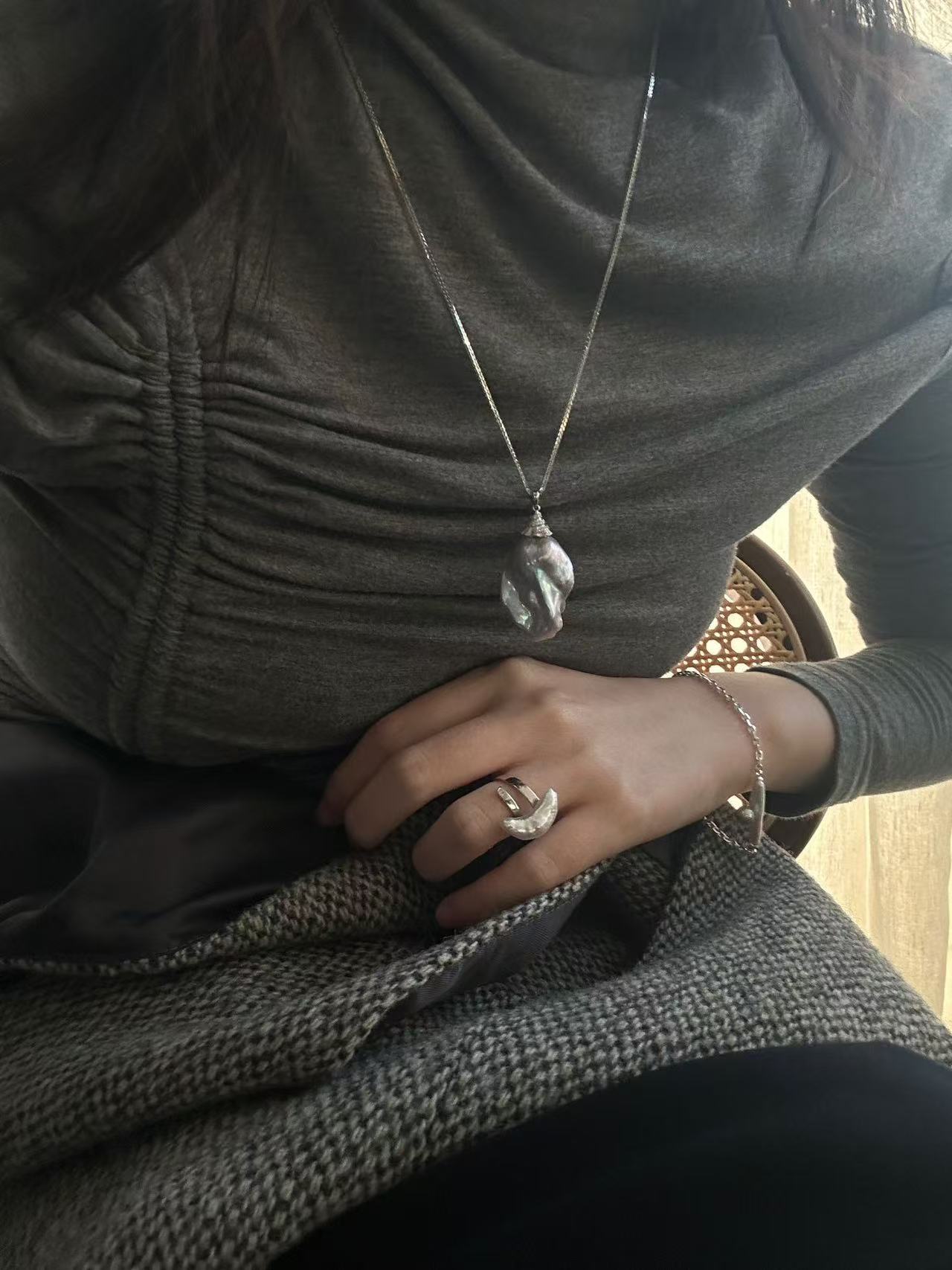 ‘Fishtail Hat’ grey-blue seawater baroque pearl pendant