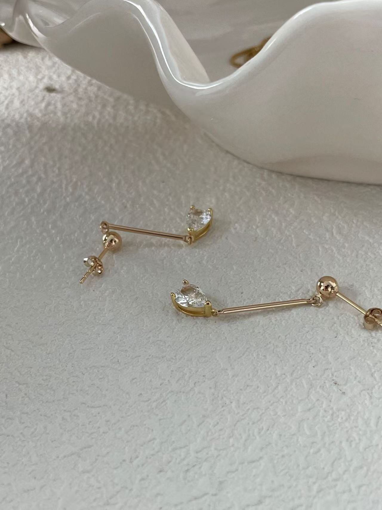 ‘Milky Way and Starlight’ Silver Needle Baroque Pearl & Teardrop Diamond Pendant