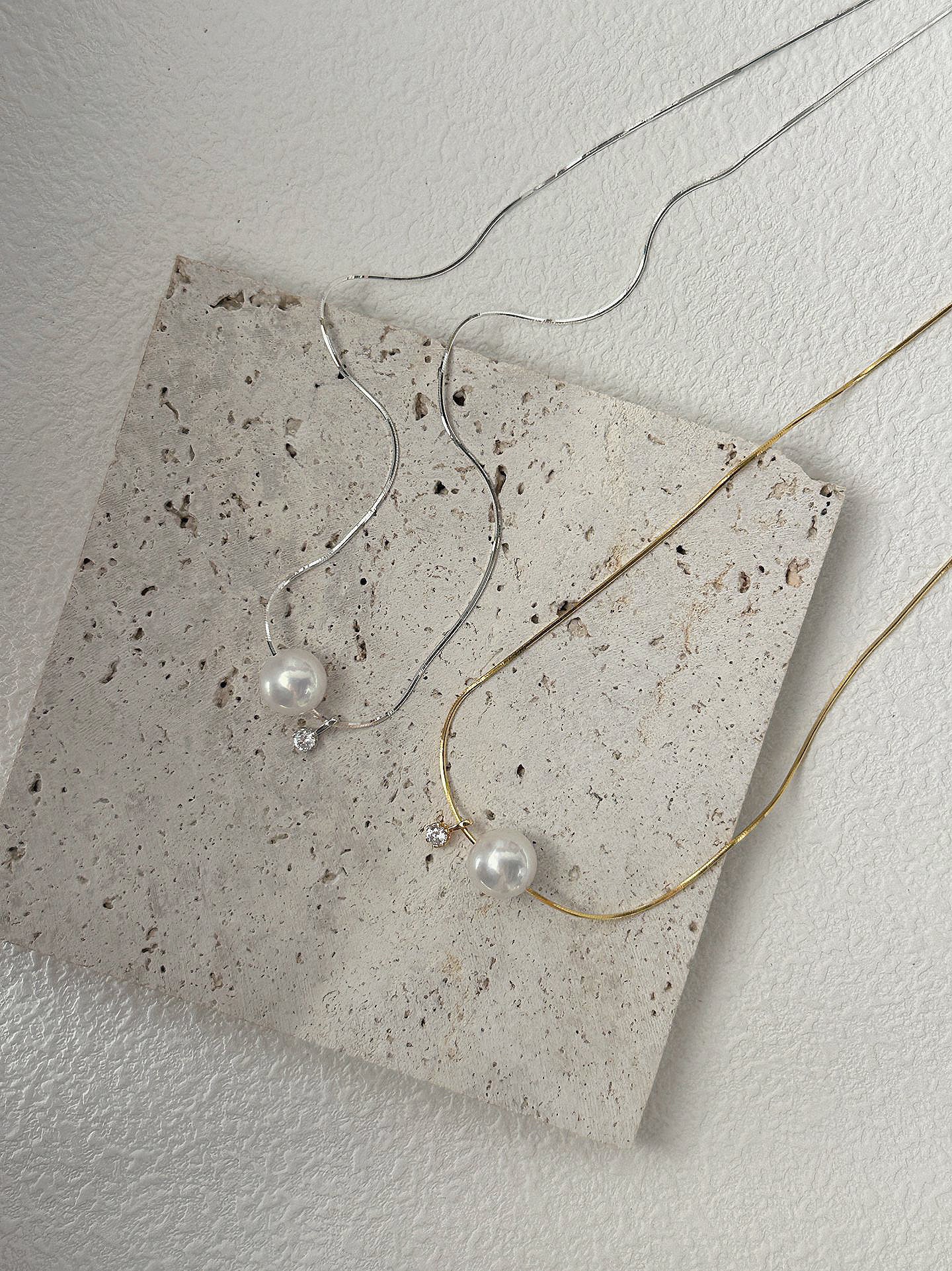 Seawater Round Pearl Diamond Necklace