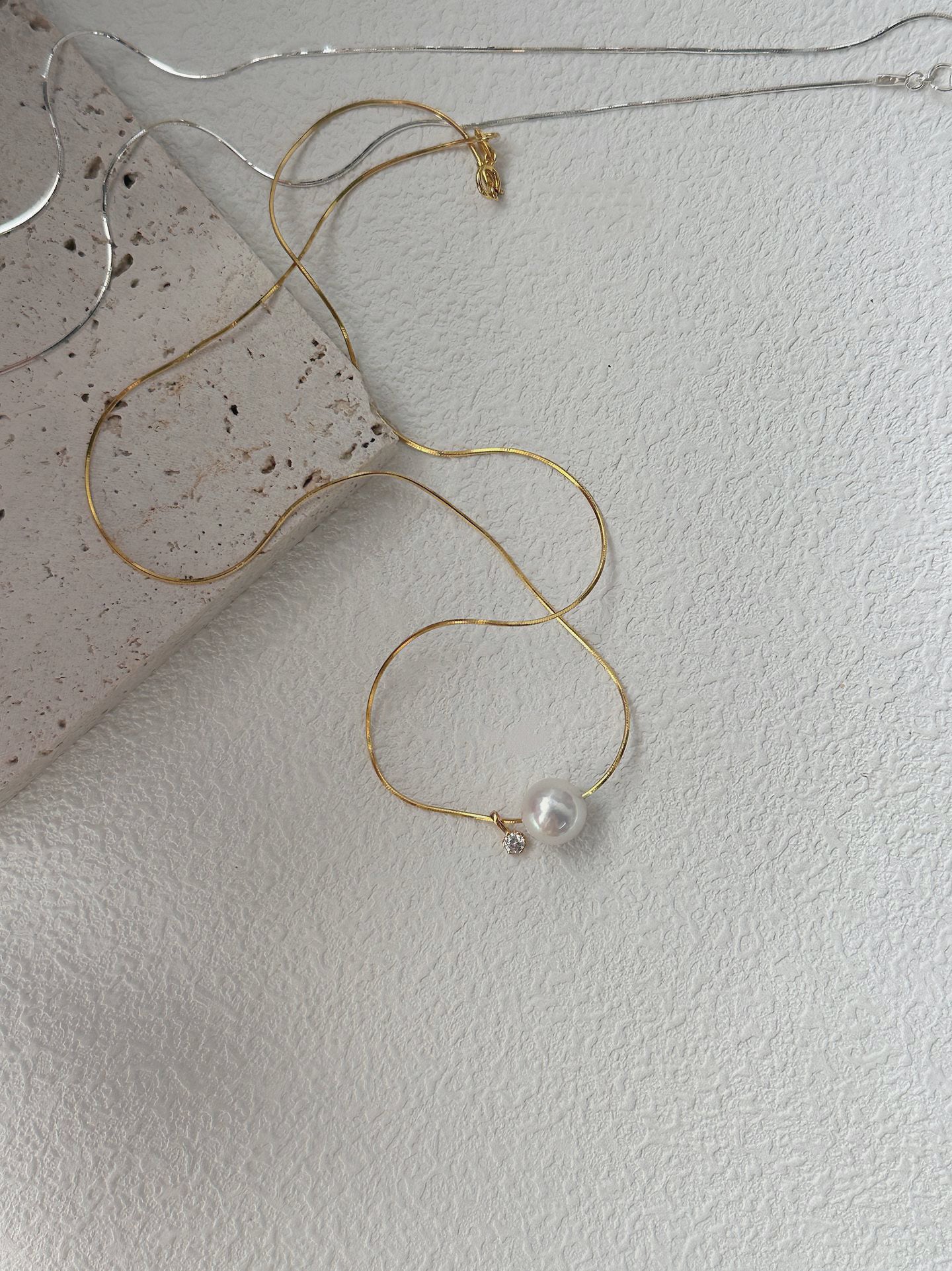 Seawater Round Pearl Diamond Necklace