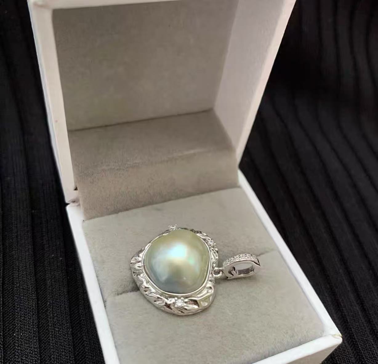 Vintage Pearl Collector's Edition Solo Series