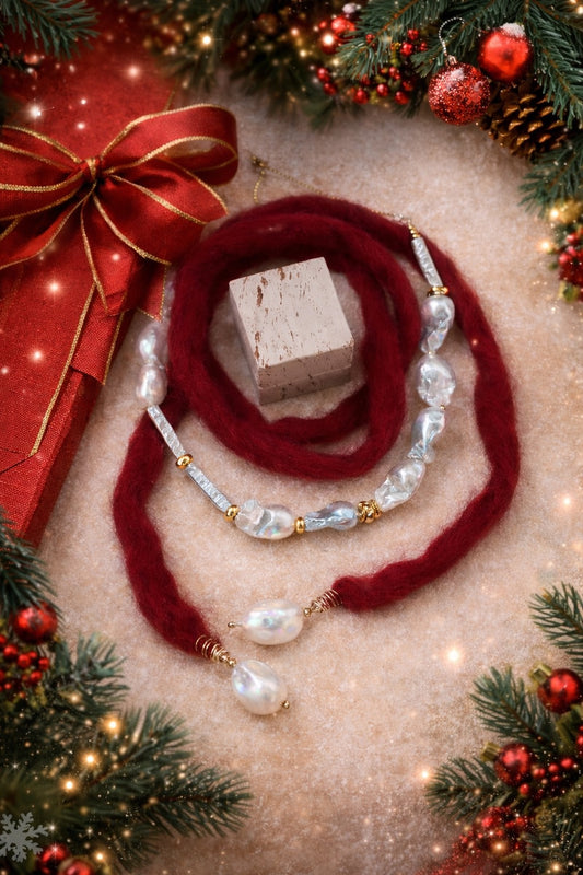 Christmas Baroque Pearl Necklace Collection