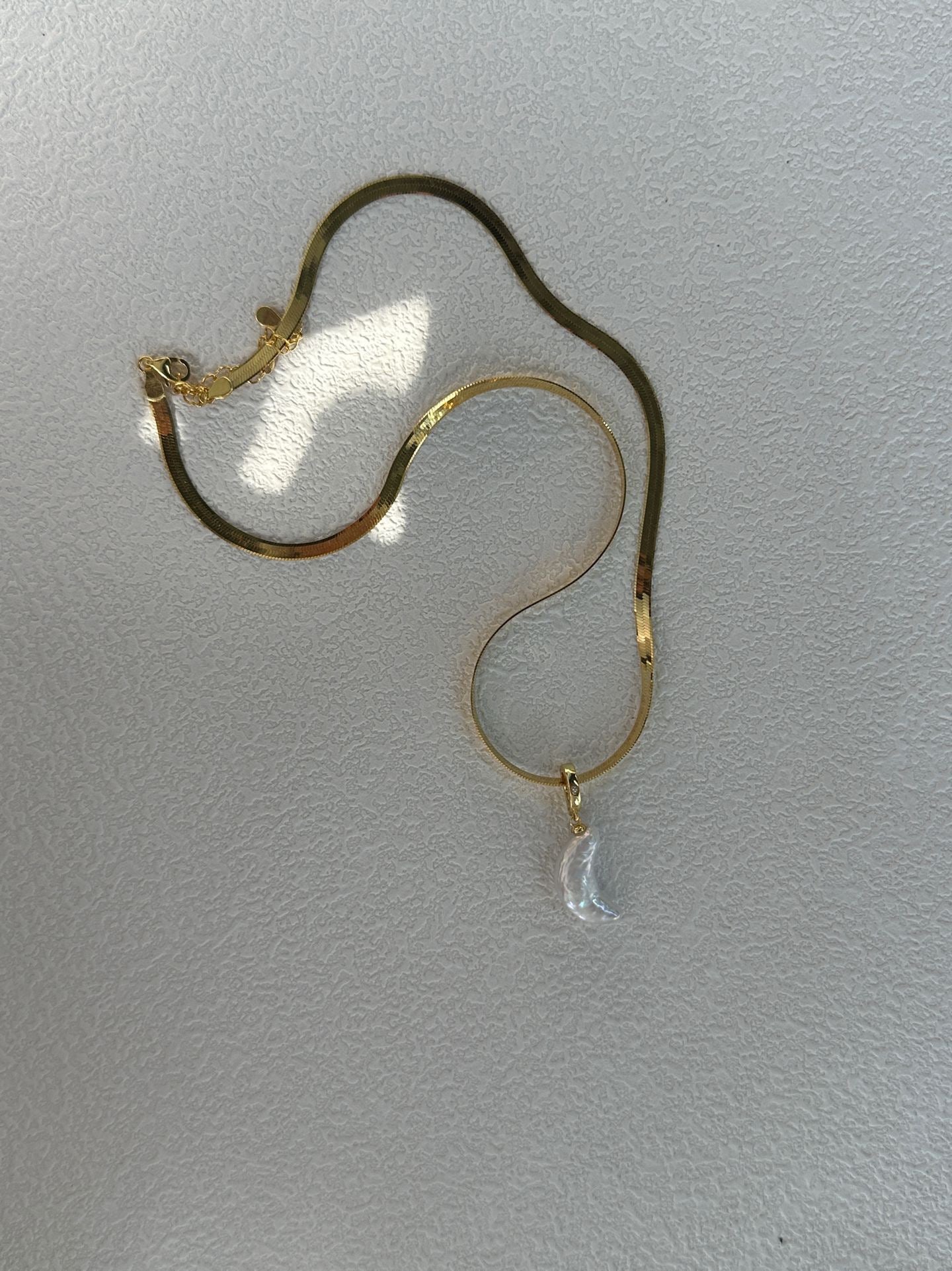 “The sun, moon and stars”Cream Baroque Gold Bracelet&Necklace