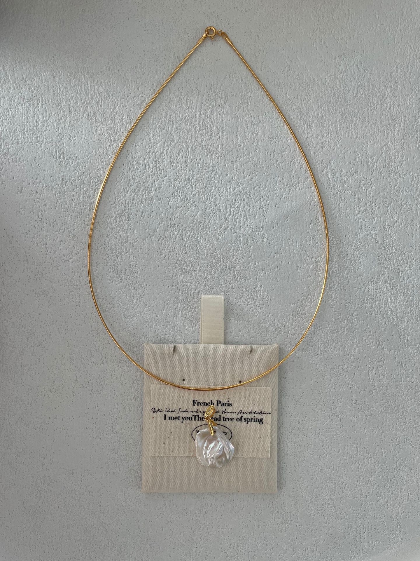 Silver full moon pearl necklace