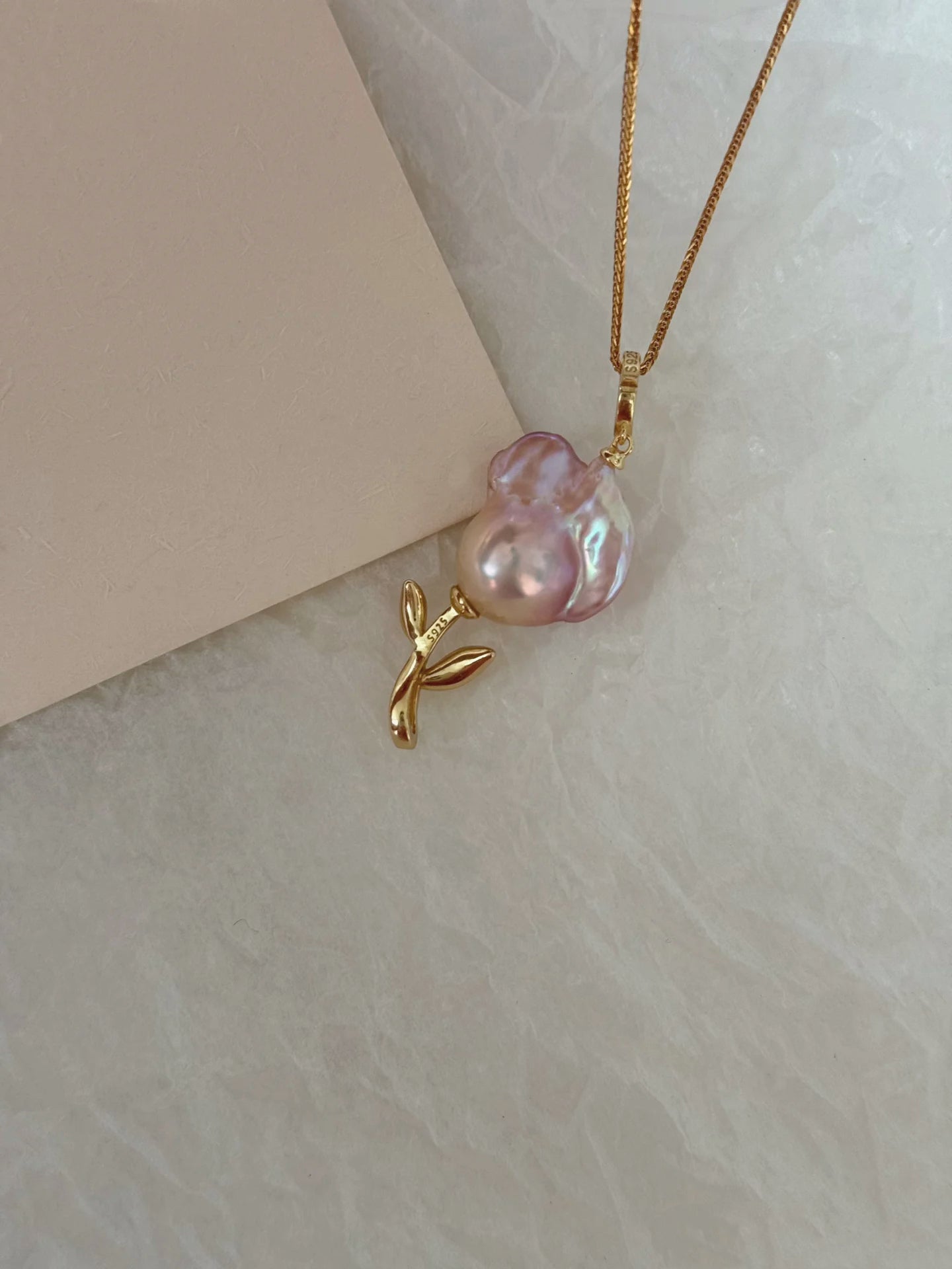 ‘Rose Garden’ Golden Dual-Use Baroque Necklace