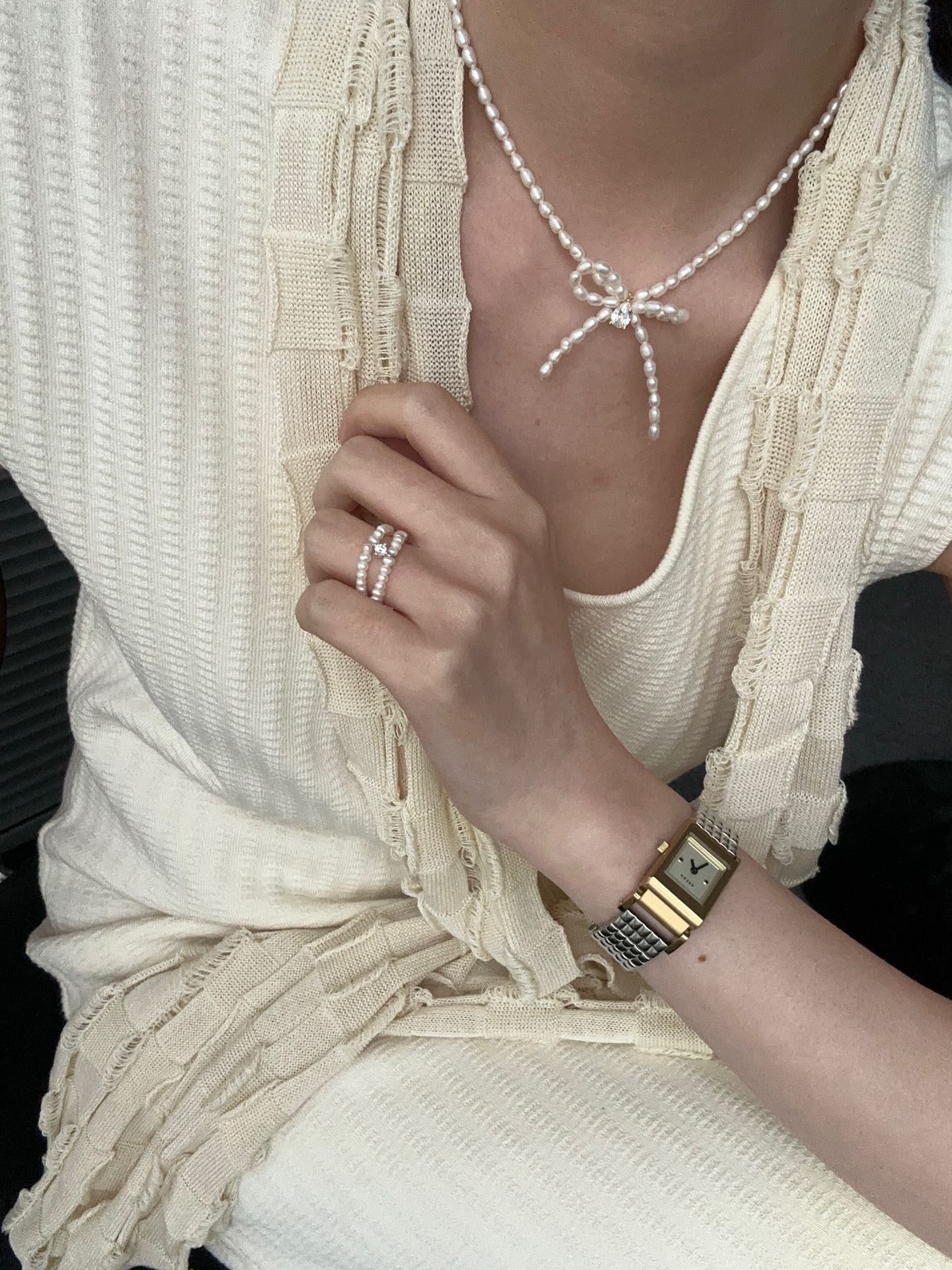 Butterfly Knot Grain Pearl Choker