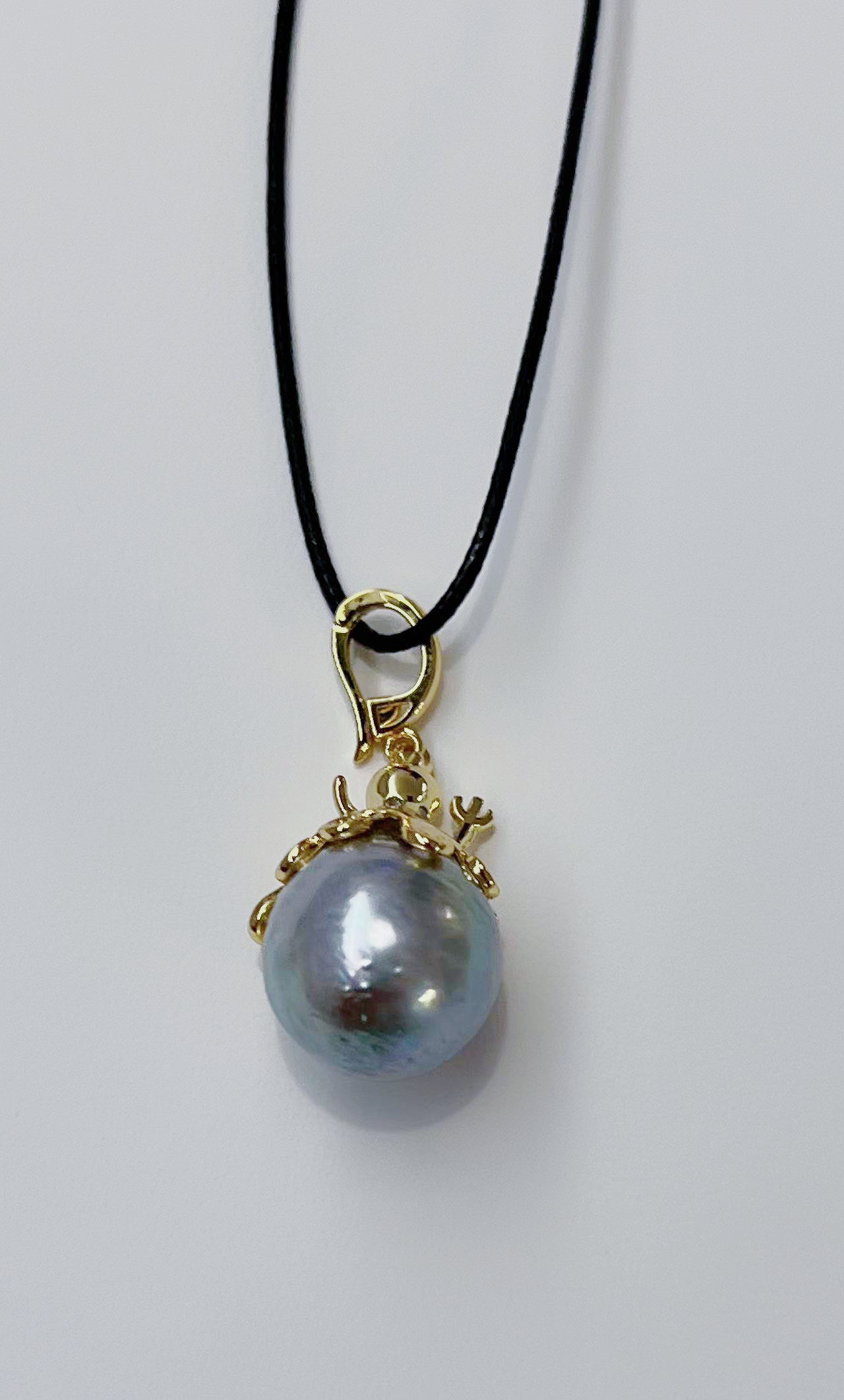 ‘Cthulhu Mythos’ Antiques Seawater Pearl Pendant Collection