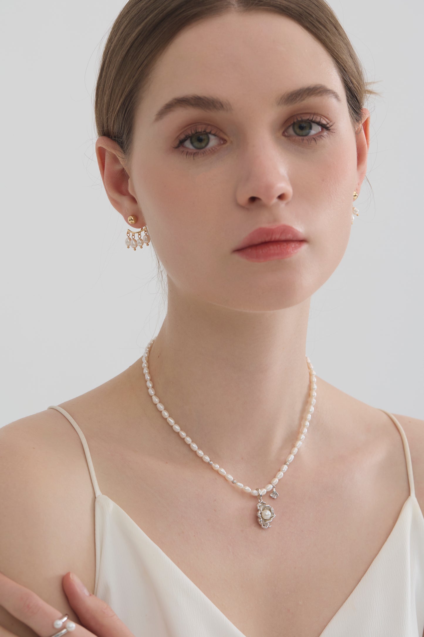 Elegant Fan-shaped Pearl Earrings
