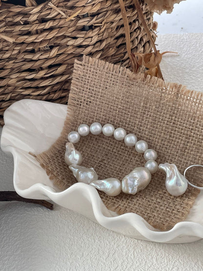 Cream Beads Baroque Pearl Bracelet