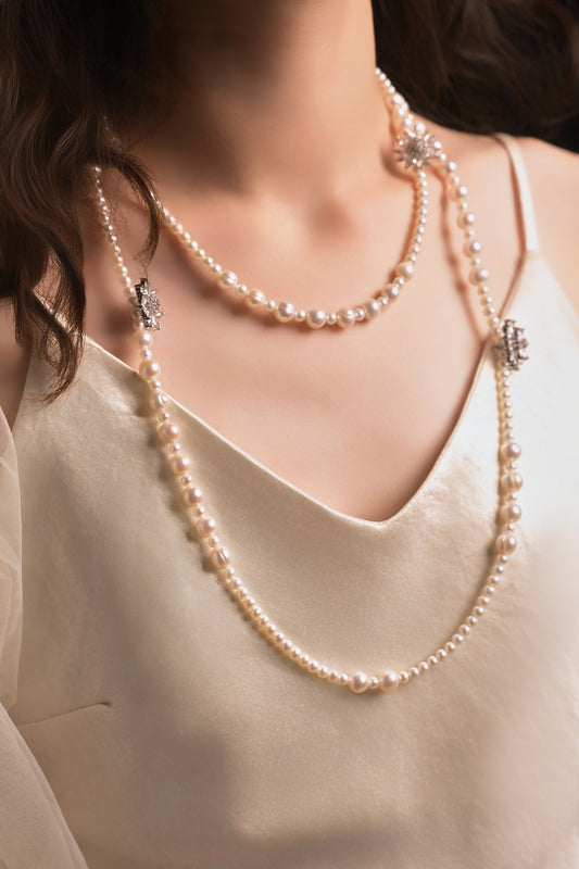 Silver Daisy Freshwater Pearl Sweater Chain