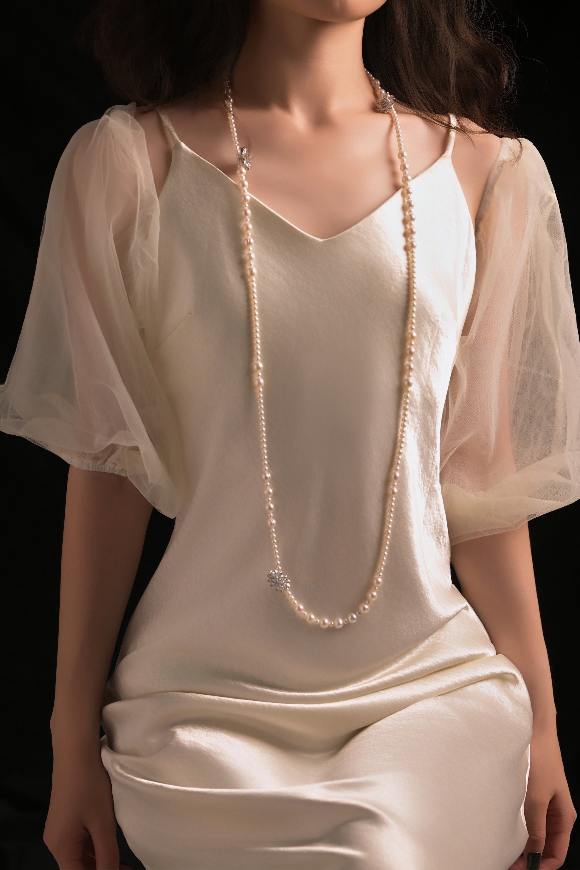 Silver Daisy Freshwater Pearl Sweater Chain