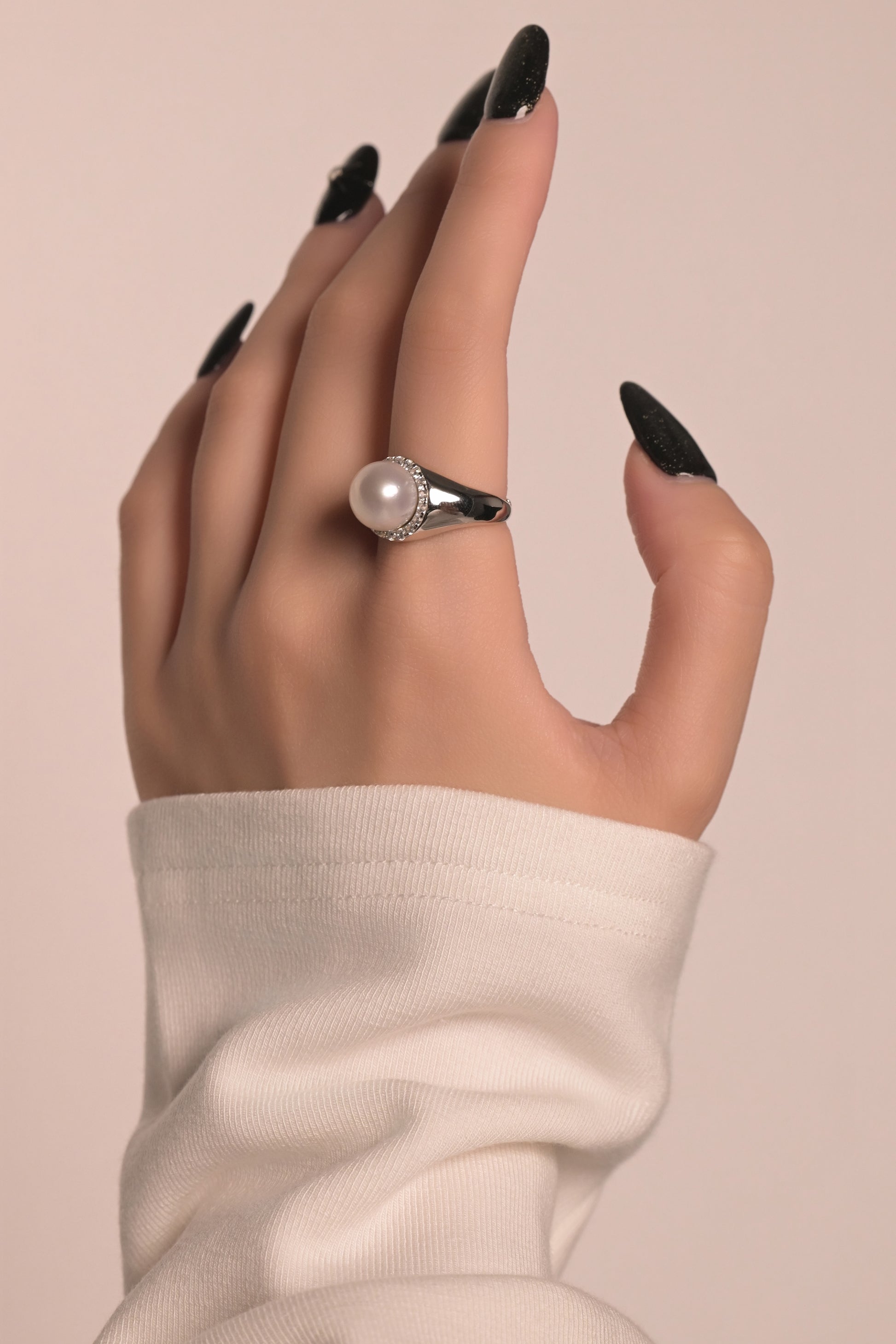 "Moonlight" White South Sea Pearl Ring