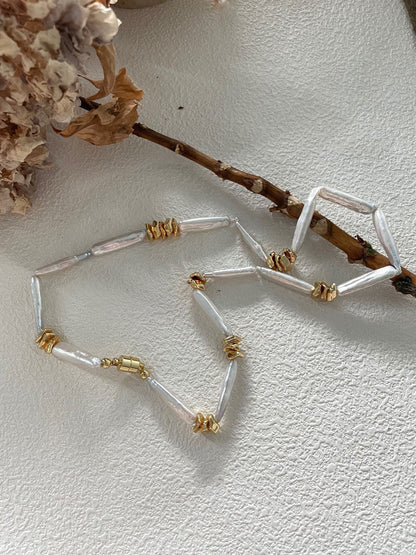 Metal Baroque Necklace