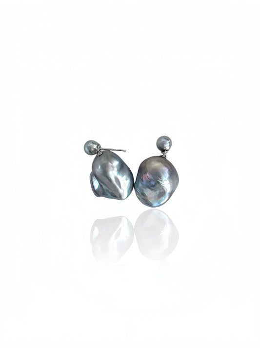 Grey Sea Makutama Baroque Pearl Earrings