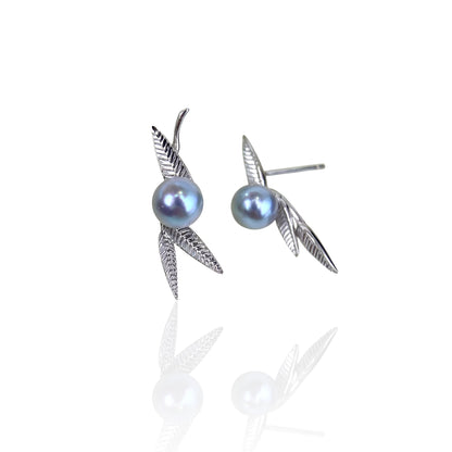 ‘’ Floral Words‘’ Bamboo Blue Akoya Pearl Earring