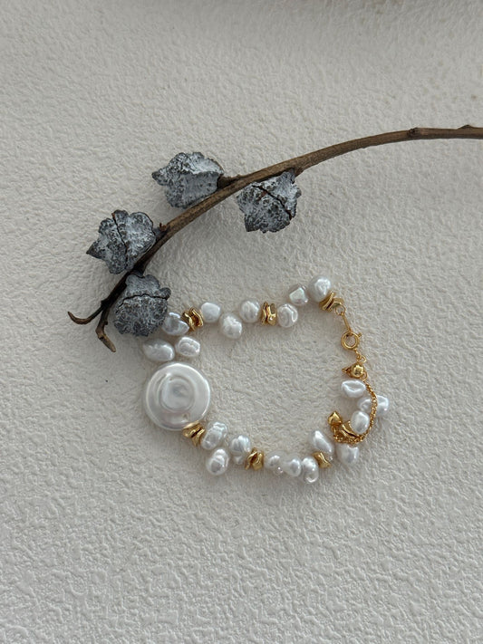 Metal Baroque Petal Bracelet