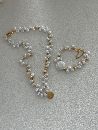 Metal Keshi Petal Golden Bracelet