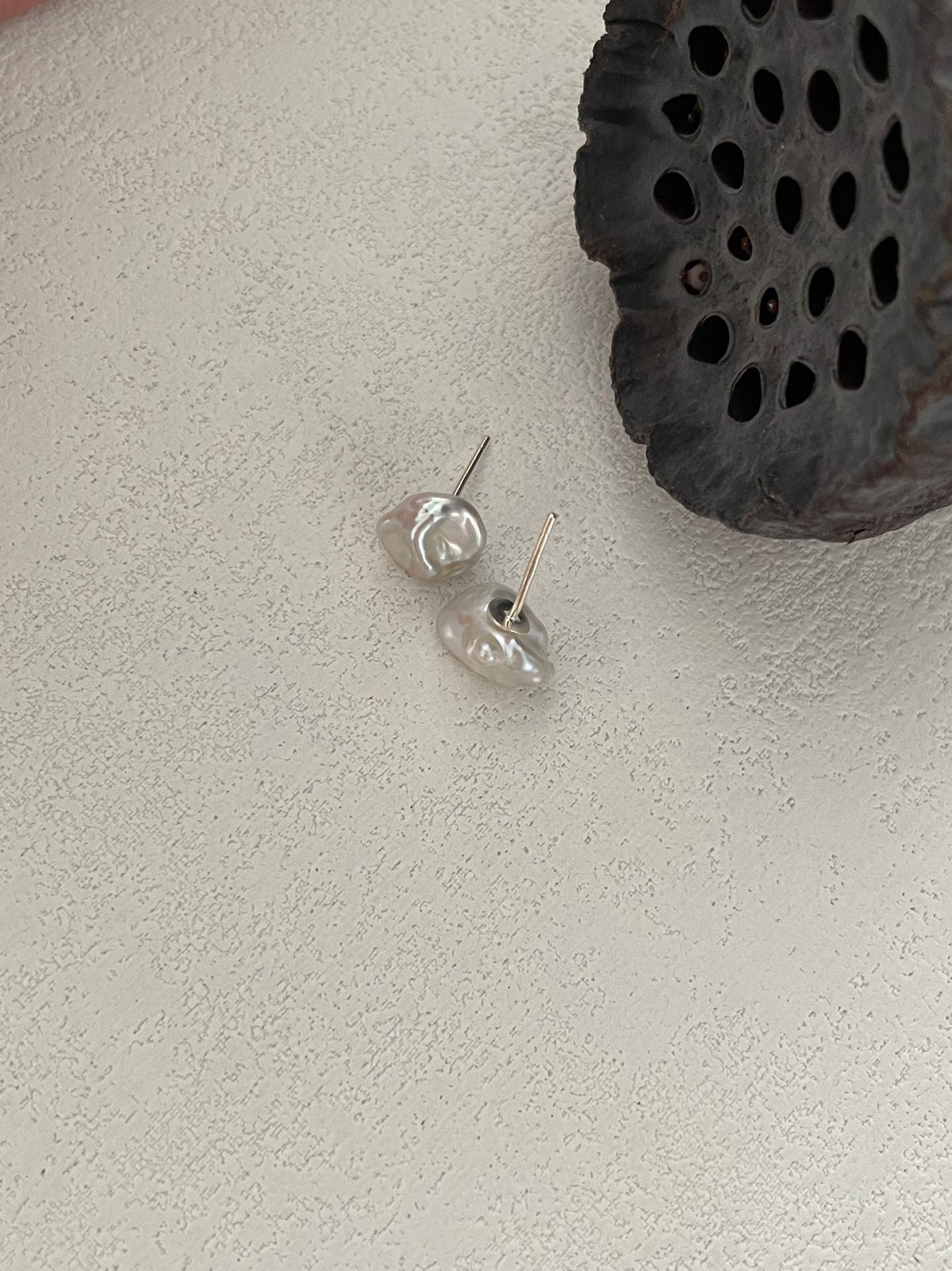 Keshi Minimalist Earrings