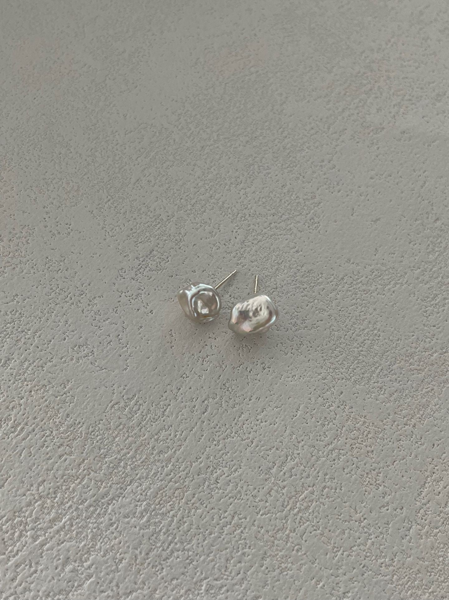 Keshi Minimalist Earrings