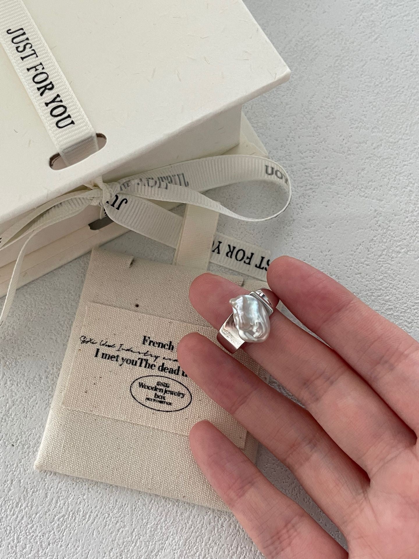 Keshi White Pearl Ring