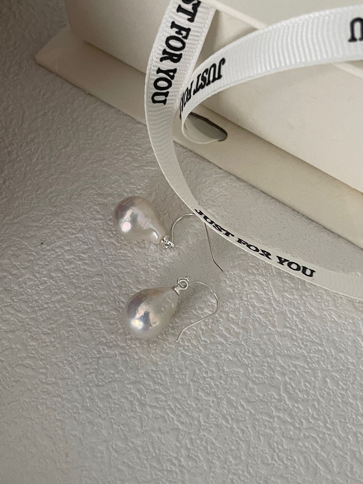 Tinfoil Candy Pearl Earrings