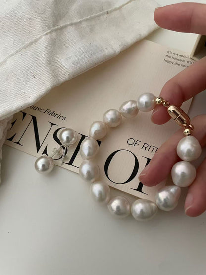 Freshwater Pearl Capsule Buckle Bracelet