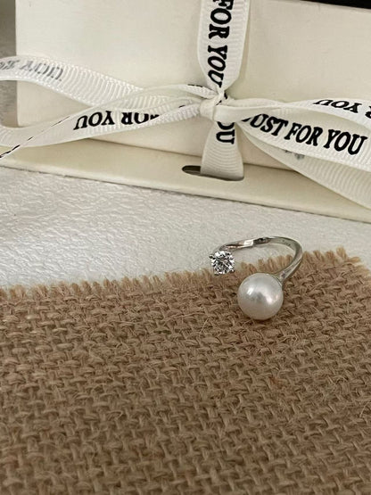 Diamond Bright White Freshwater Pearl Ring