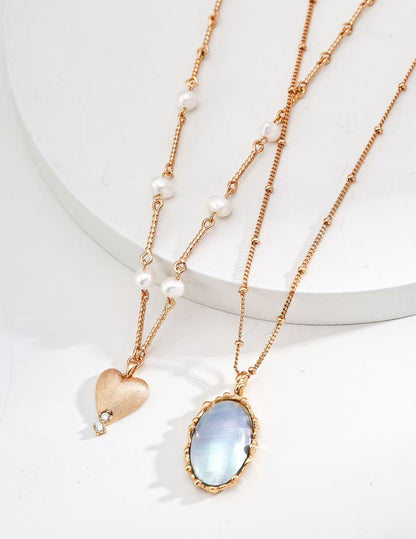 Aurora Horseshoe Shell Pendant