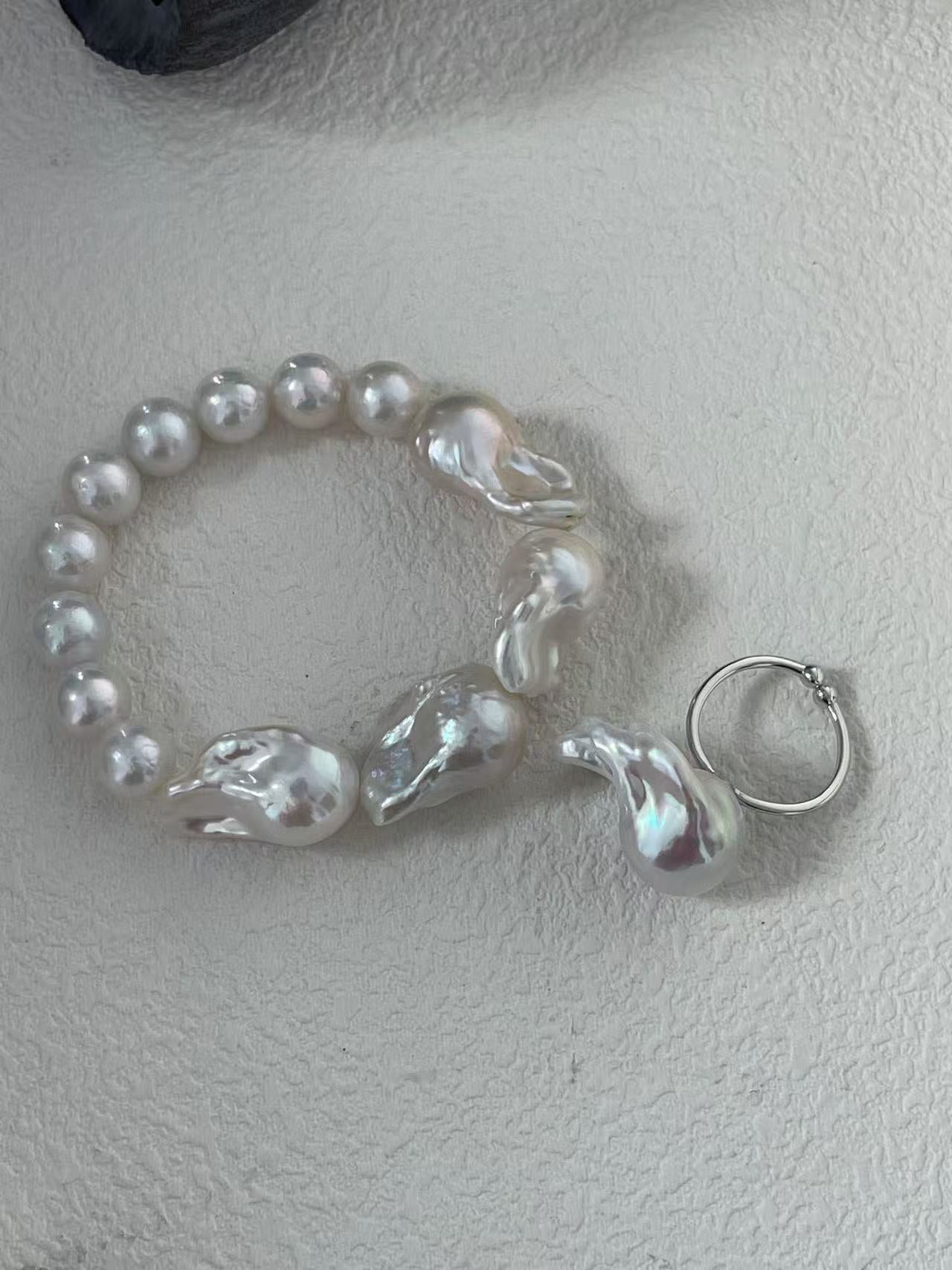 Cream Beads Baroque Pearl Bracelet