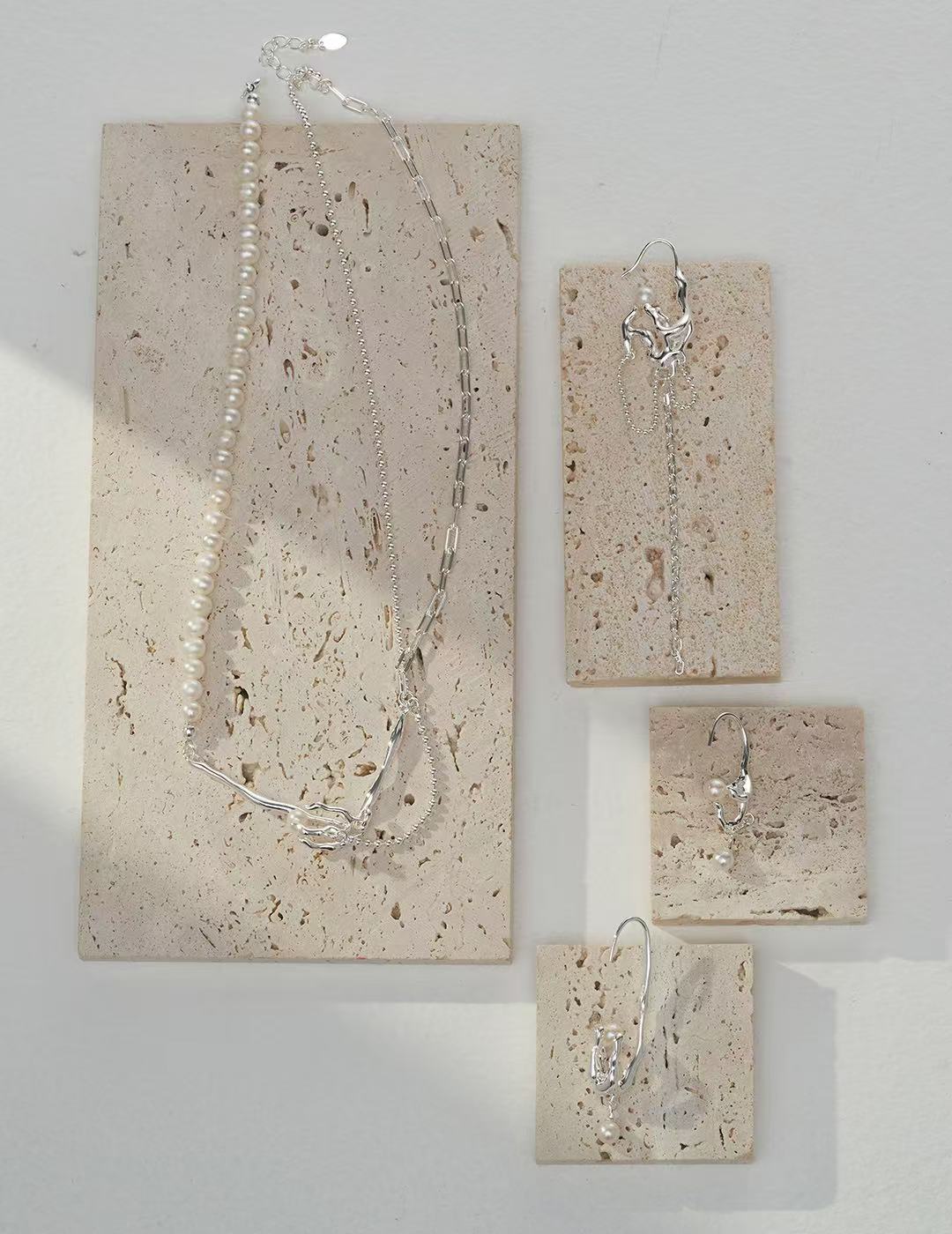 ‘Chain of Eternity’ Pearls Necklace