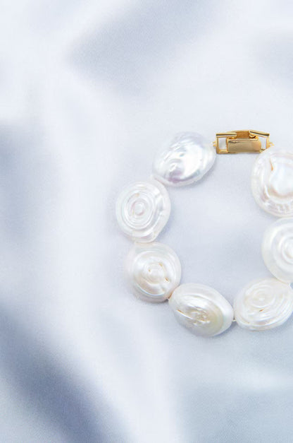 Roman Holiday Pearl Bracelet