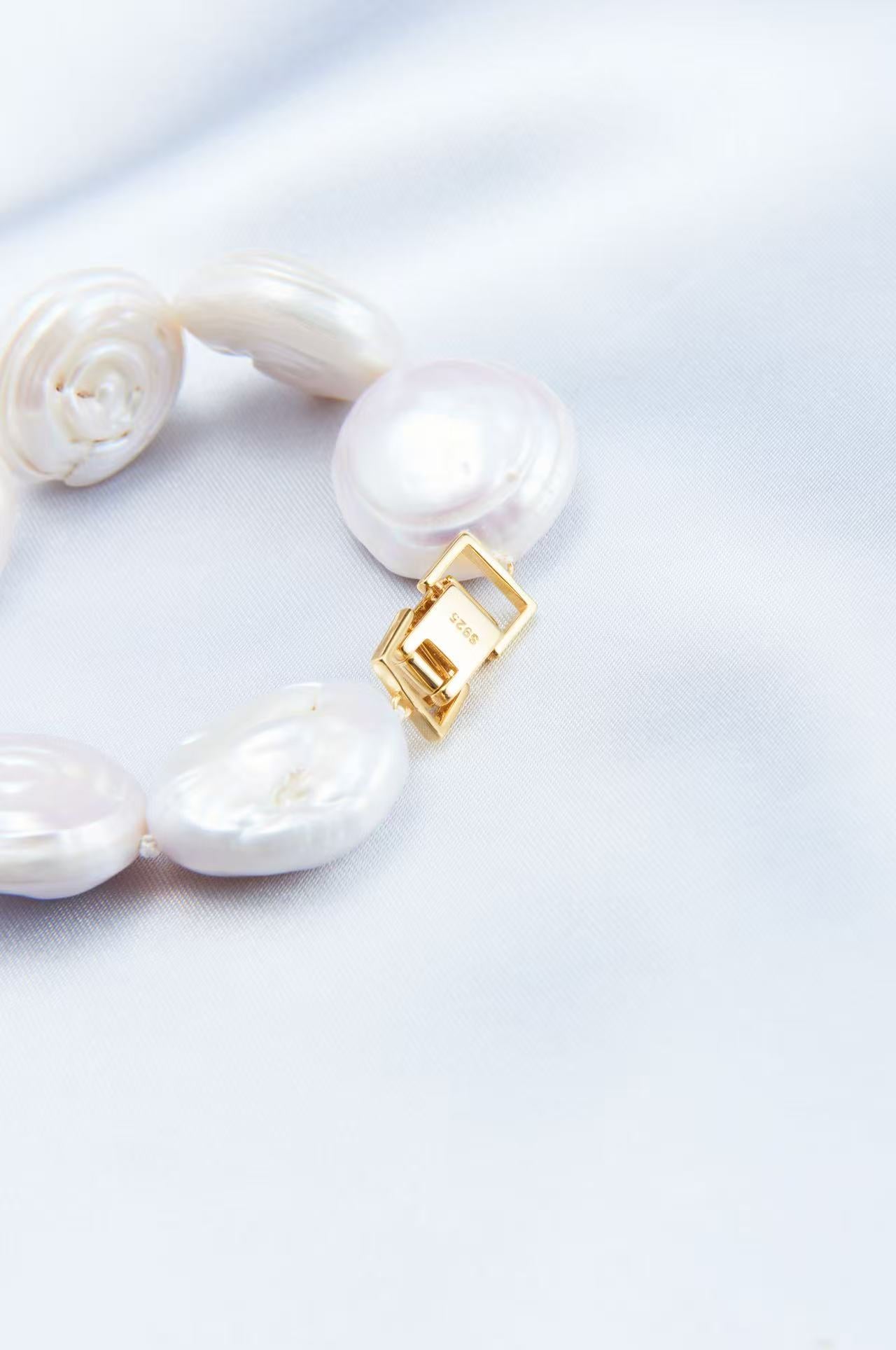 Roman Holiday Pearl Bracelet