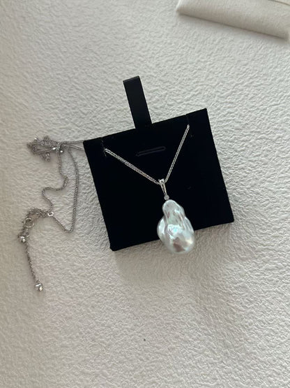 Cold Light Plating Classic Collection Baroque Pendant