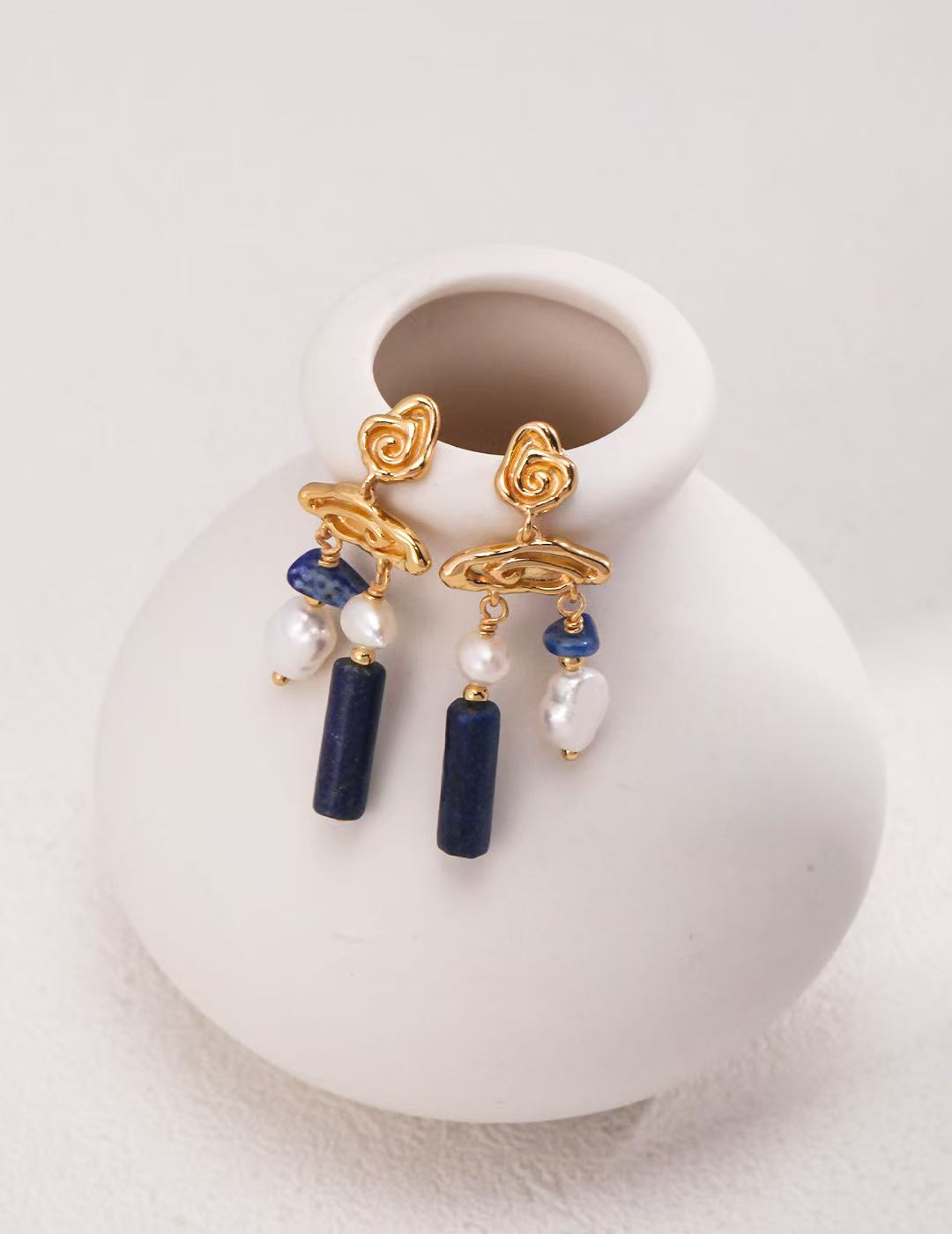 'Rainy and Sunny Days' lapis lazuli Earring