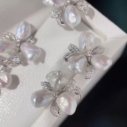 'Sakura whispering' freshwater three-leaf petal keshi pearl stud earrings & ring set