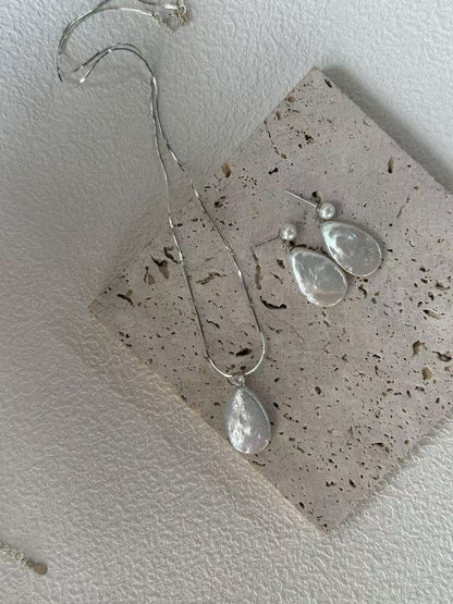 ‘Streams and Oceans’ Water Drop Flat Baroque Series Set (Earrings, Necklace, Bracelet)
