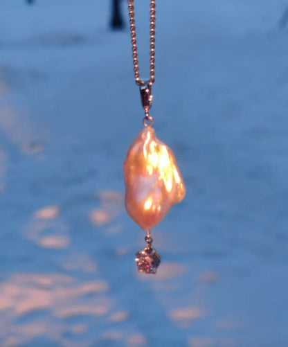 ‘Party Surprise’ White/Purple Baroque Diamond Pendant