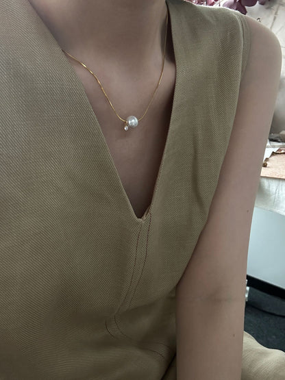 Seawater Round Pearl Diamond Necklace