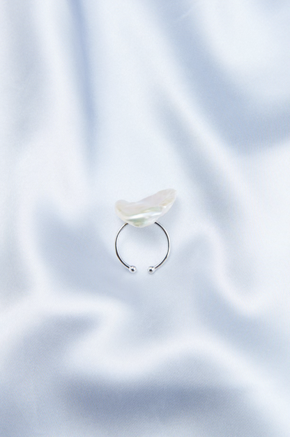 Petal Pearl Ring